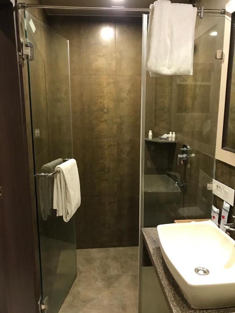 בנולים Victoria Paradise Inn מראה חיצוני תמונה