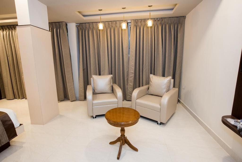 בנולים Victoria Paradise Inn מראה חיצוני תמונה