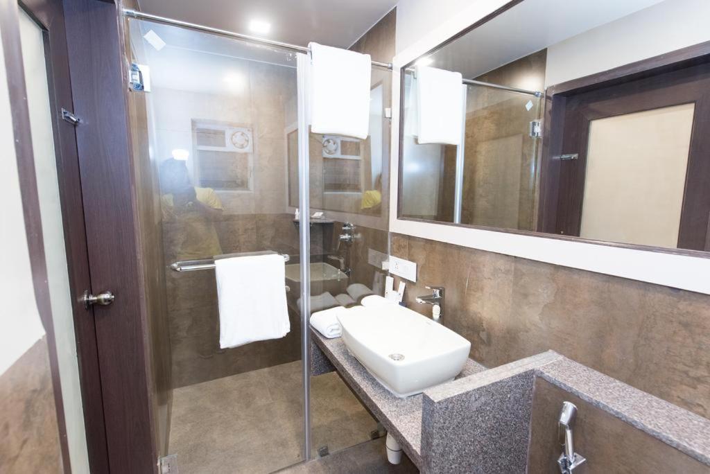 בנולים Victoria Paradise Inn מראה חיצוני תמונה